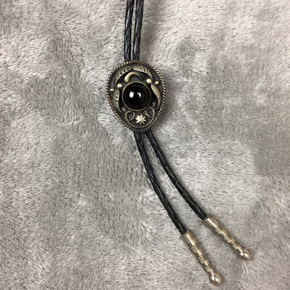 Vintage Alpaca Silver Tone Black Stone Western Bolo Tie Made in Mexico‎